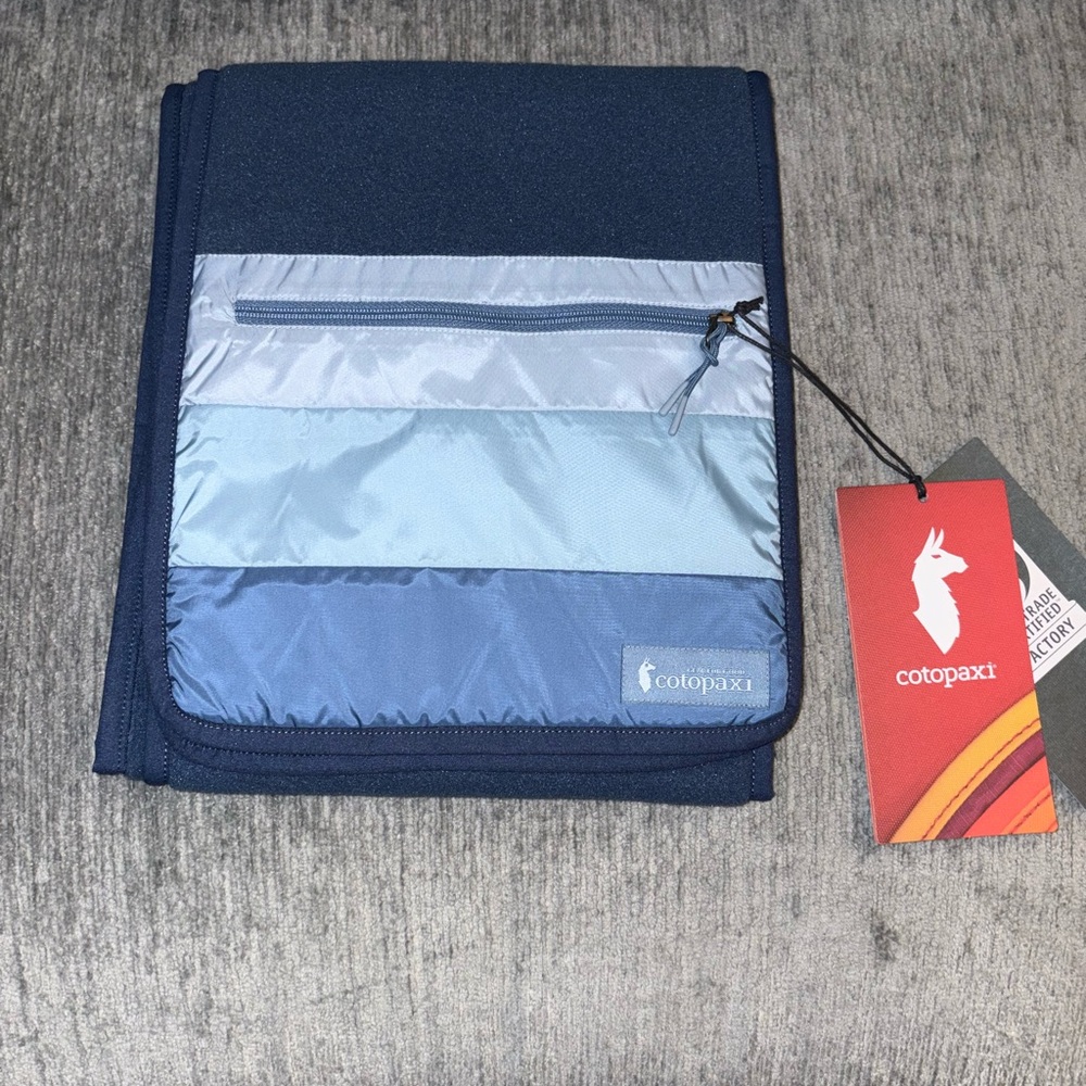 Cotopaxi Blue Teca Fleece Scarf